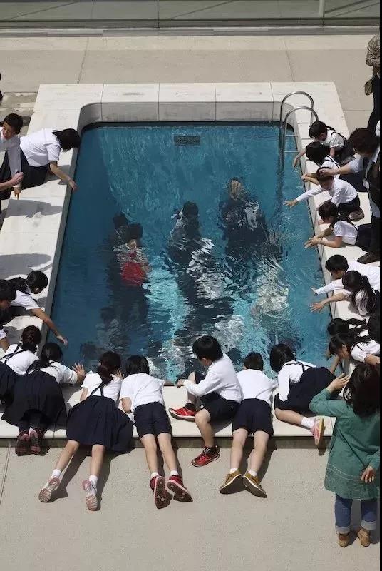 為泳池設(shè)計(jì)時(shí)增加這個(gè)元素，你的泳池不再千篇一律